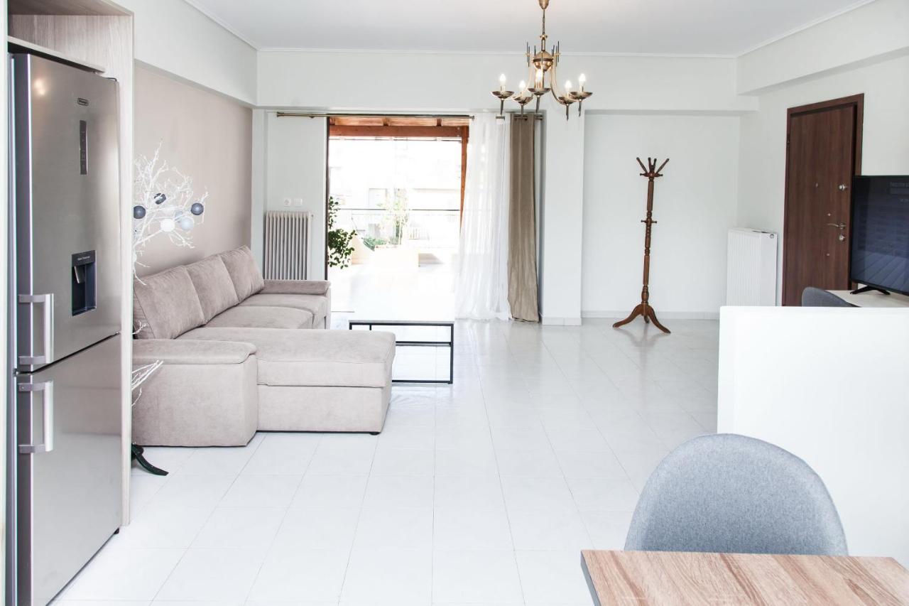 Апартаменты Modern Apt In Heart Of Paleo Faliro! Афины Экстерьер фото