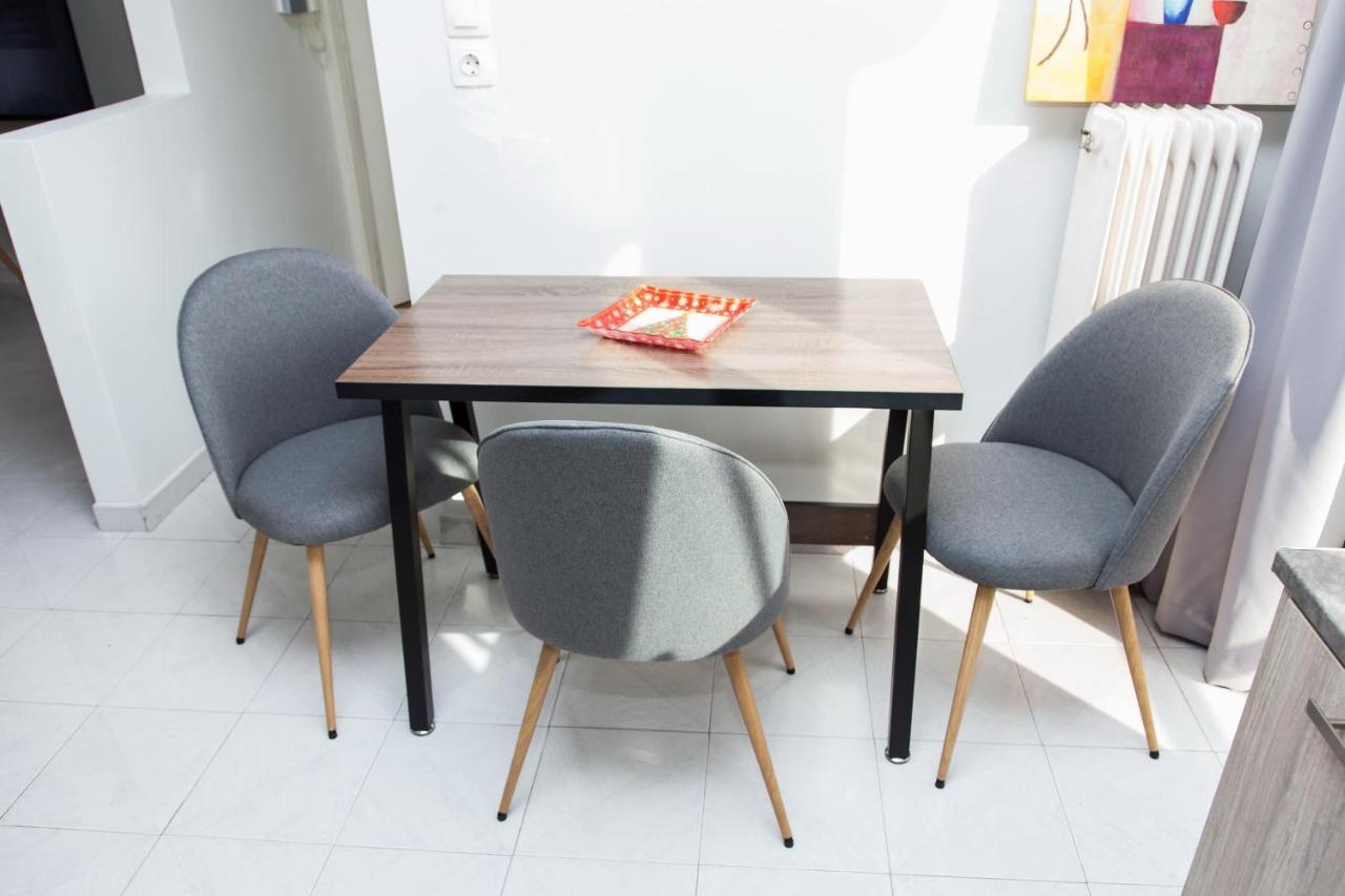 Апартаменты Modern Apt In Heart Of Paleo Faliro! Афины Экстерьер фото